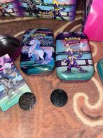 60 Pokemon tins met munt een kaartje, Hobby en Vrije tijd, Verzamelkaartspellen | Pokémon, Ophalen of Verzenden