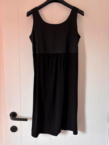 Zwangerschapsjurk beschikbaar voor biedingen