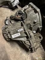 Versnellingsbak code pf 6040 t.a.v. Renault trafic 1.6 tdi b, Ophalen, Gebruikt, Opel