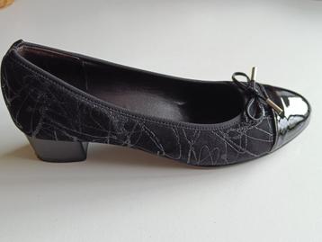 Damesschoen beschikbaar voor biedingen