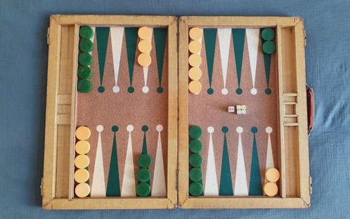 Arthur Popper bakelite 1930s Backgammon set, Hobby & Loisirs créatifs, Jeux de société | Jeux de plateau, Enlèvement ou Envoi