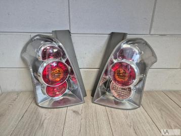 Toyota Corolla Verso 2004 - 2009 achterlicht links rechts beschikbaar voor biedingen