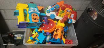 Vtech racebaan + vele auto's, Enlèvement, Comme neuf