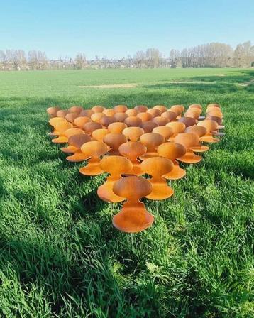 Set van 50 vintage stoelen van Arne Jacobsen beschikbaar voor biedingen
