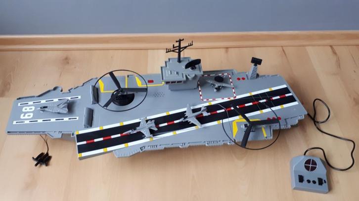 Speelgoed vliegdekschip, Kinderen en Baby's, Speelgoed |Speelgoedvoertuigen, Zo goed als nieuw, Afstandsbediening, Ophalen