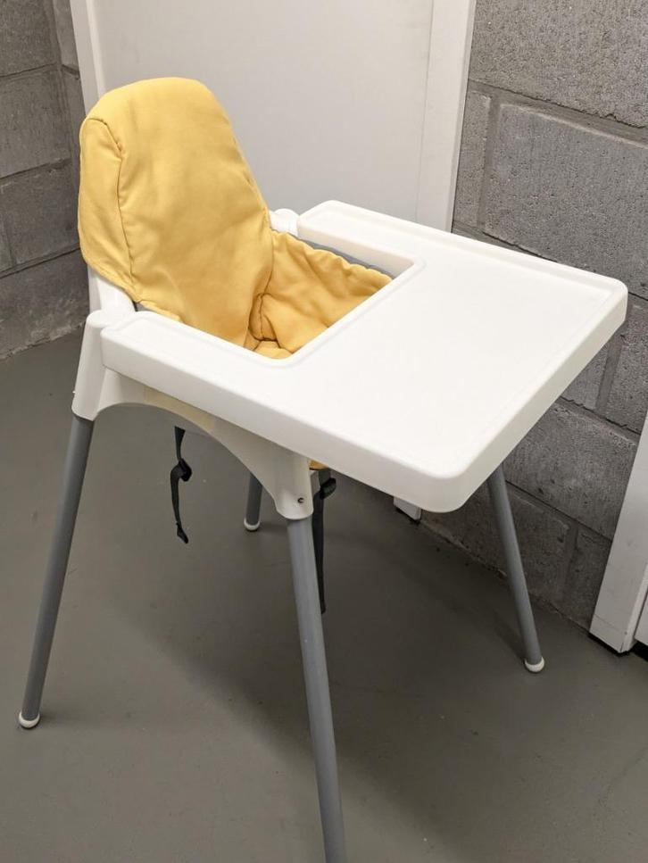 IKEA kinderstoel met bijpassend kussen, Kinderen en Baby's, Kinderstoelen, Gebruikt, Hangstoel, Ophalen