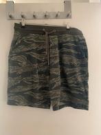 Short met leger print, Maat 48/50 (M), Ophalen of Verzenden, Zo goed als nieuw, Groen
