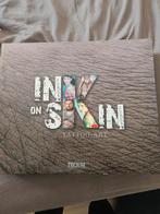 Ink on skin tattoo boek, Boeken, Ophalen of Verzenden