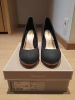 Tamaris pumps, Tamaris, Pumps, Ophalen of Verzenden, Zo goed als nieuw