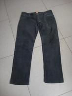 Hugo Boss groene velourse broek, heren/jongens. mt 36, Ophalen of Verzenden, Gedragen, Groen, Hugo boss