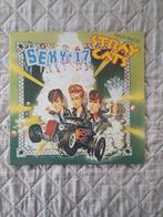 LP - Stray Cats – (She's) Sexy + 17 - 1983, Cd's en Dvd's, Vinyl | Rock, Ophalen of Verzenden, Zo goed als nieuw, 12 inch, Overige genres