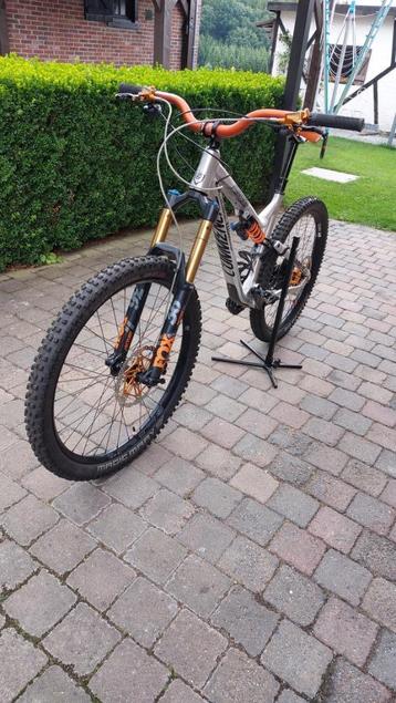 ENDURO/DH COMMENCAL META AM V4.2 NIEUW-ZEELAND 2018 beschikbaar voor biedingen