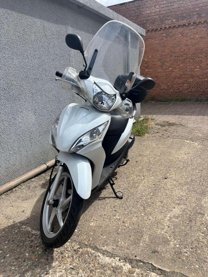 Honda vision 110cc, Tickets en Kaartjes, Kortingen en Cadeaubonnen