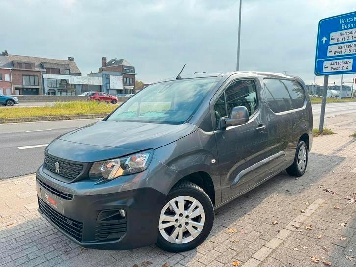Peugeot Partner XL 2019 AUTOMAAT 129dkm 3zitpl. Navi Camera, Auto's, Bestelwagens en Lichte vracht, Bedrijf, Te koop, 360° camera