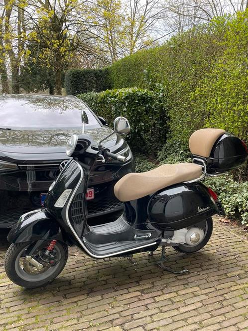 Vespa 250 GTS ie, Motos, Motos | Piaggio, Particulier, Scooter, 12 à 35 kW, 1 cylindre