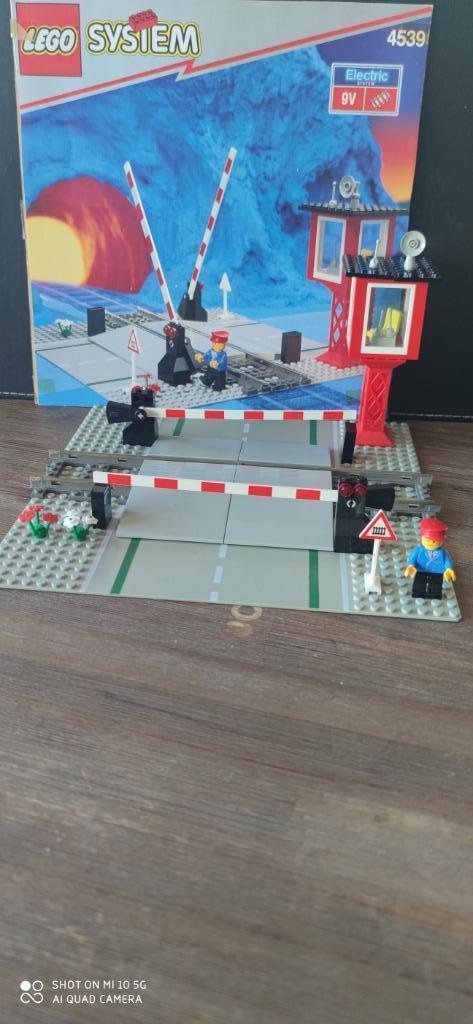 Lego set 4539 : Manuel level crossing, Kinderen en Baby's, Speelgoed | Duplo en Lego, Gebruikt, Lego, Complete set, Ophalen of Verzenden