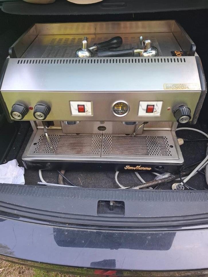 Espressomachine met twee zuigers, Zakelijke goederen, Overige Zakelijke goederen, Ophalen