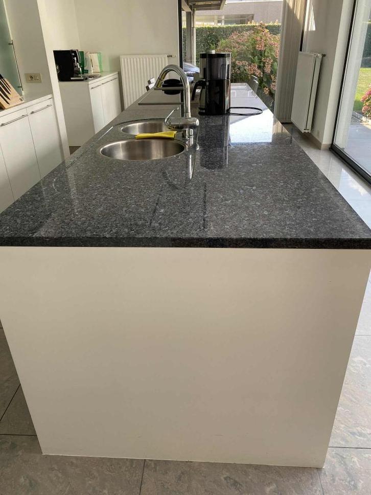 volledig ingerichte keuken, Huis en Inrichting, Keuken | Complete keukens, Gebruikt, Overige typen, Wit, Graniet of Steen, Met kookeiland