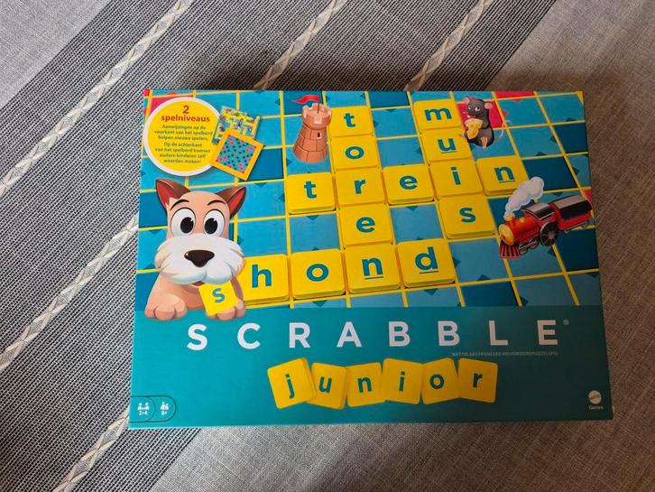 Spel Scrabble Junior 6jaar/ ZGAN, Enfants & Bébés, Jouets | Jouets de bébé, Comme neuf, Enlèvement ou Envoi