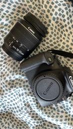 Canon EOS 2000D + 18-55 mm DC III, TV, Hi-fi & Vidéo, Comme neuf, Canon, Enlèvement