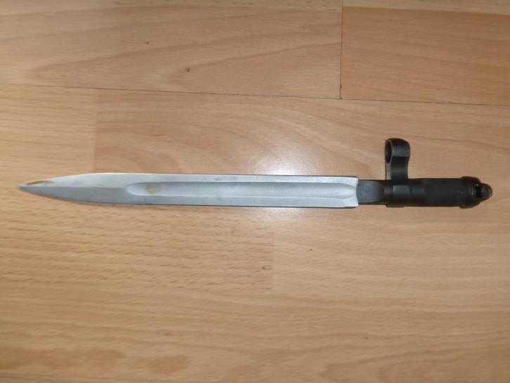 SKS Russische opvouwbare bajonet, Verzamelen, Militaria | Algemeen, Landmacht, Mes of Dolk, Verzenden
