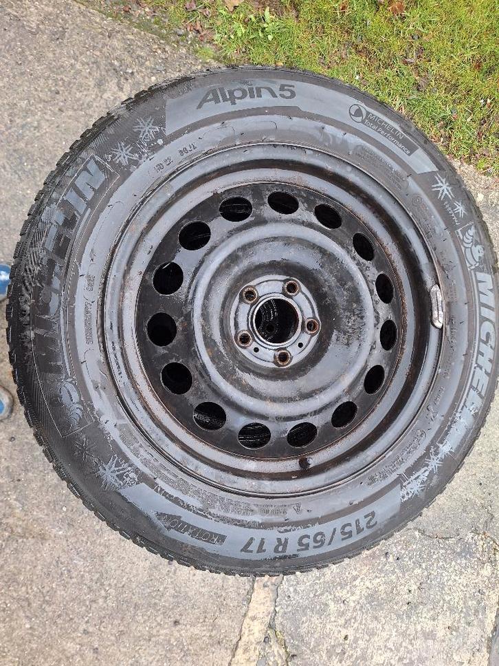 Pneus Michelin Alpin5 Hiver montés sur jantes, Auto-onderdelen, Banden en Velgen, Band(en), Winterbanden, 17 inch, 215 mm, Gebruikt