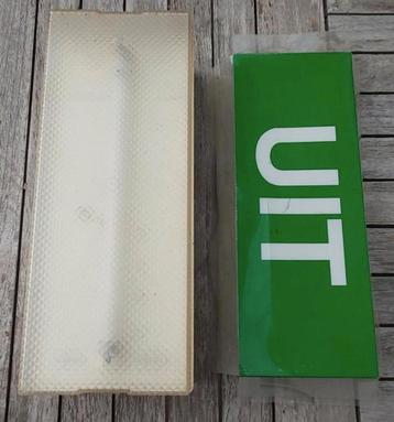 Noodverlichting opbouw met accu 5st. voor 40€ beschikbaar voor biedingen