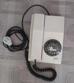 Oude witte verzamel telefoon met schijf, Ophalen of Verzenden, Zo goed als nieuw