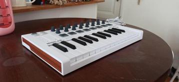 Arturia MiniLab MKII – Controller MIDI 25 touches + pads – H beschikbaar voor biedingen