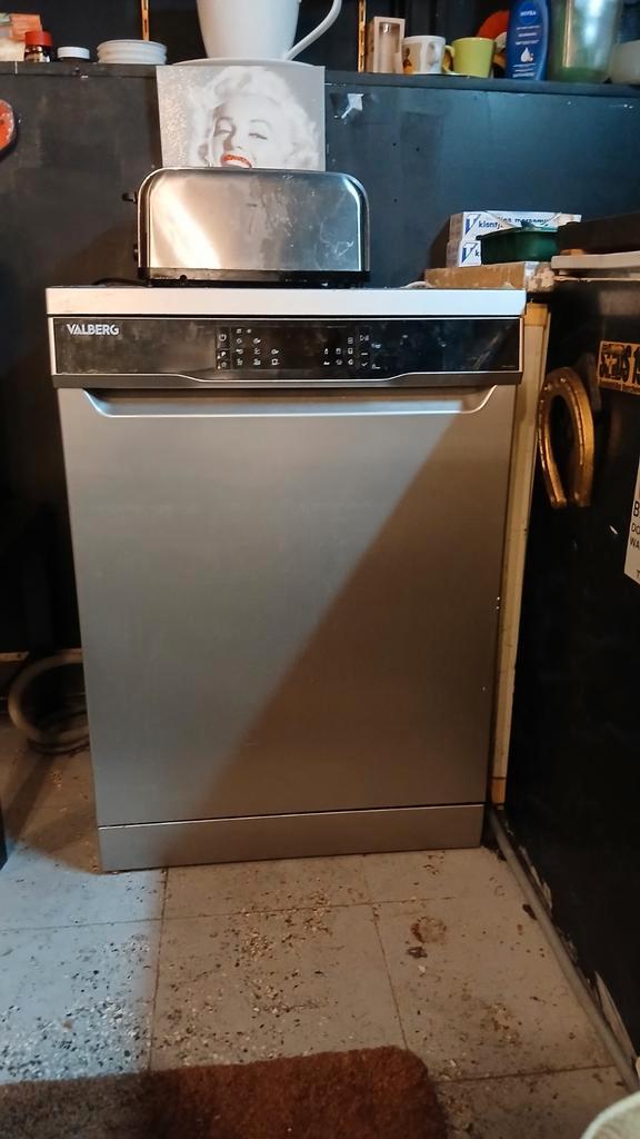 VALBERG vaatwasser – inox – volledig werkend – nette staat, Elektronische apparatuur, Vaatwasmachines, Vrijstaand, Ophalen