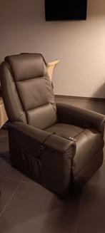 Electrische uitstap relaxzetel nog 3j garantie met factuur, Huis en Inrichting, Ophalen