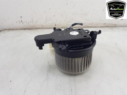 KACHEL VENTILATORMOTOR Toyota Yaris IV (P21 / PA1 / PH1), Auto-onderdelen, Airco en Verwarming, Toyota, Gebruikt