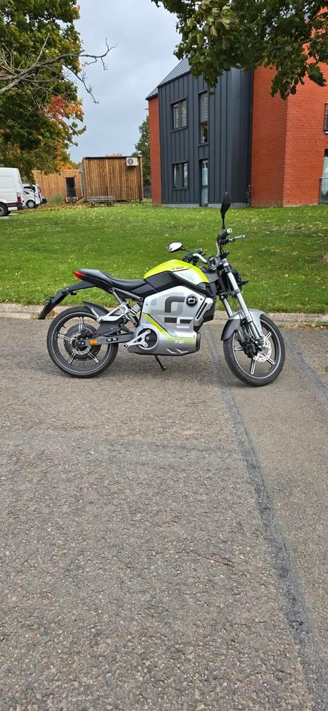 Super soco tmax volledig elektrisch + €4.000 tegen auto, Auto's, BMW, Particulier, Elektrisch