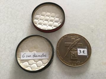 diverse penningen en medailles beschikbaar voor biedingen