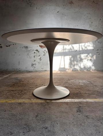 Vintage Knoll Tulip tafel 120 cm wit laminaat Eero Saarinen beschikbaar voor biedingen