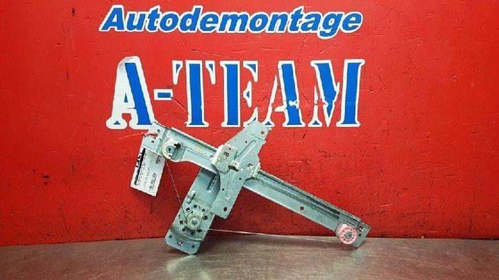 VITRE MECANISME ARRIÈRE DROIT 207 / 207+ (WA / WC / WM), Autos : Pièces & Accessoires, Vitres & Accessoires, Peugeot, Utilisé