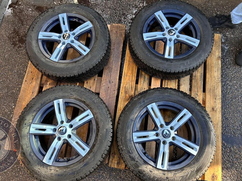 Renault Trafic / Opel Vivaro 16 inch velgen met winterbanden, Autos : Pièces & Accessoires, Pneus & Jantes, Pneus et Jantes, -