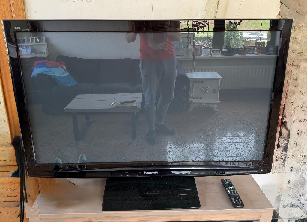 Tv Panasonic 127 cm 50 “ + Logitech x530, Audio, Tv en Foto, Televisies, Ophalen, Panasonic, LCD, Zo goed als nieuw