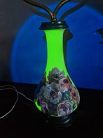Art-Deco tafellamp in beschilderd uranium opaline glas, Antiek en Kunst, Antiek | Glaswerk en Kristal, Ophalen of Verzenden