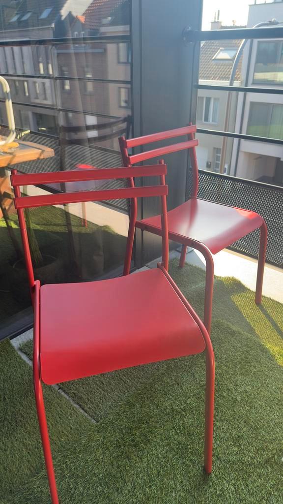 Chaise rouge - ikea, Tuin en Terras, Tuinstoelen, Zo goed als nieuw, Ophalen