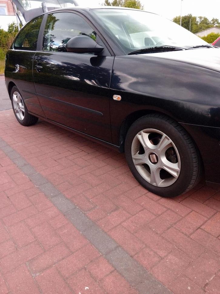 Seat Ibiza 1.390i 16v, Auto's, Seat, Bedrijf, Ibiza, Airbags, Airconditioning, Automatische klimaatregeling, Bluetooth, Centrale vergrendeling