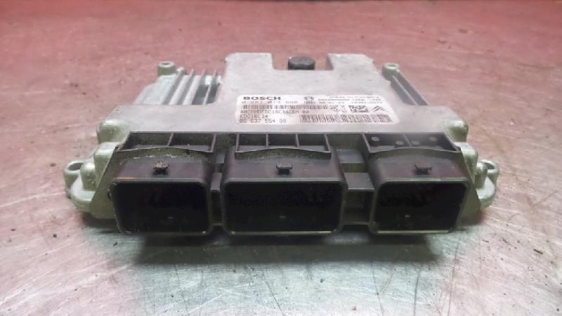 CALCULATEUR MOTEUR ECU Peugeot 207 / 207+ (WA / WC / WM), Utilisé, Peugeot