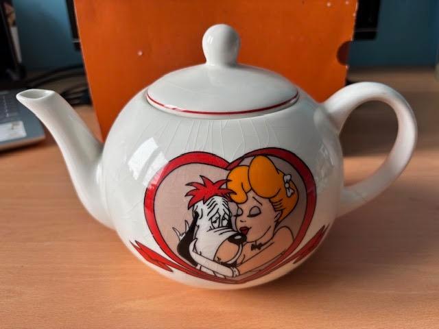 Theepot Droopy & Red Tex Avery, Verzamelen, Stripfiguren, Zo goed als nieuw, Gebruiksvoorwerp, Overige figuren, Ophalen of Verzenden