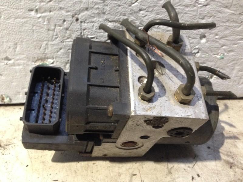 BLOC ABS (FREINS ANTI-BLOCAGE) Ford Mondeo II Wagon, Autos : Pièces & Accessoires, Utilisé, Ford