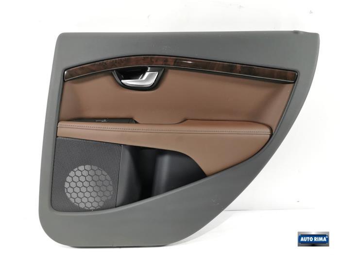 Portierbekleding 4Deurs rechts-achter van een Volvo V70, Gebruikt, -, -, Ophalen of Verzenden