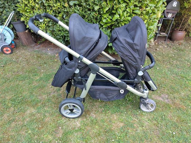 Duo kinderwagen / 2zit buggy met autostoel, Kinderen en Baby's, Tweelingen en Meerlingen, Zo goed als nieuw, Kinderwagen of Buggy