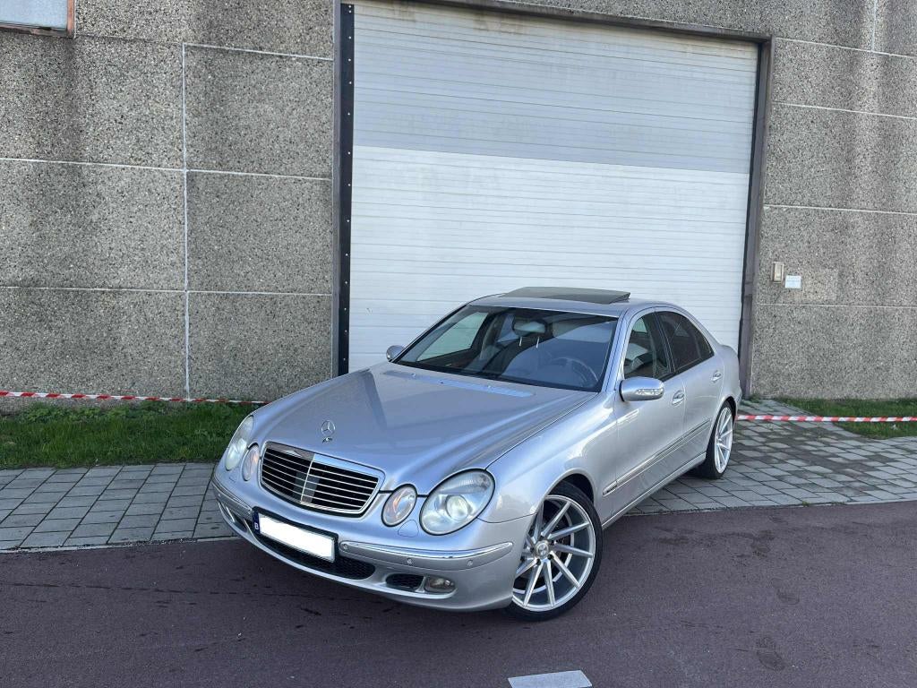 Mercedes - Benz w211 e320 Benzine 4-MATIC Elegance Automaat, Auto's, Mercedes-Benz, Automaat, 4 deurs, Zwart, Leder