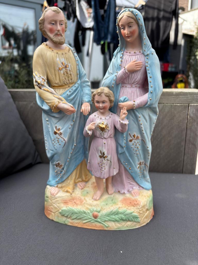 Beeld heilige familie, Ophalen