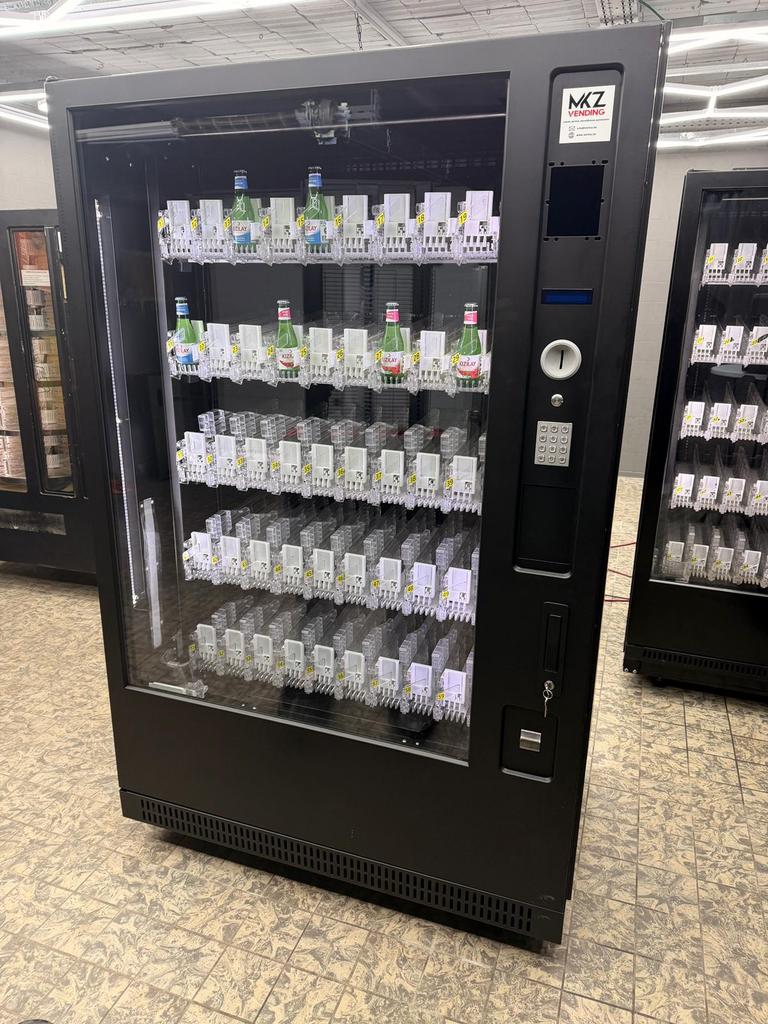 Vendo drankautomaat met liftsysteem, brede uitvoering, Verzamelen, Automaten | Overige, Zo goed als nieuw, Ophalen of Verzenden