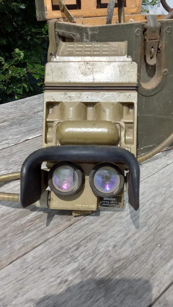 lunettes de vision nocturne pour chars T62, T72, etc., Collections, Enlèvement ou Envoi, Armée de terre, Autres types